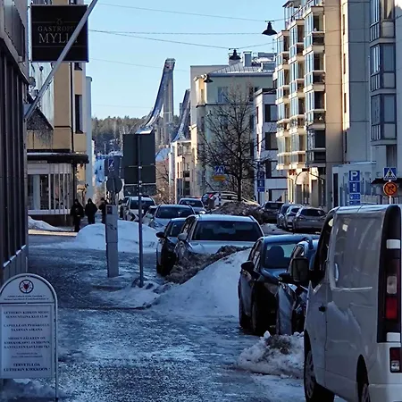 Huoneisto Parhaalla Sijainnilla